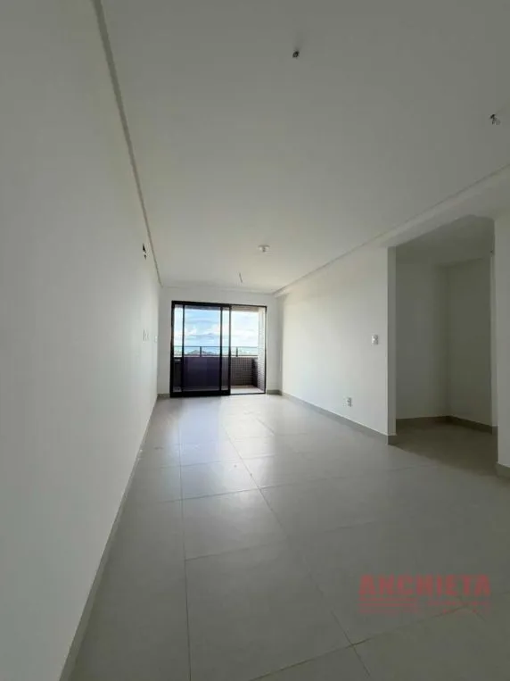 Невмебльована квартира 95 м² з 3 спальнями та 2 місцями