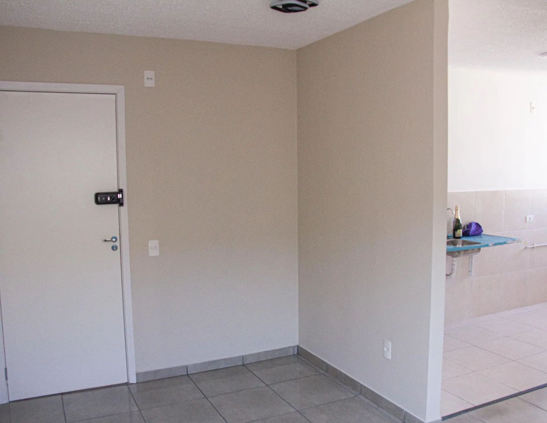 Apartment with 2 bedrooms and a balcony — photo 14