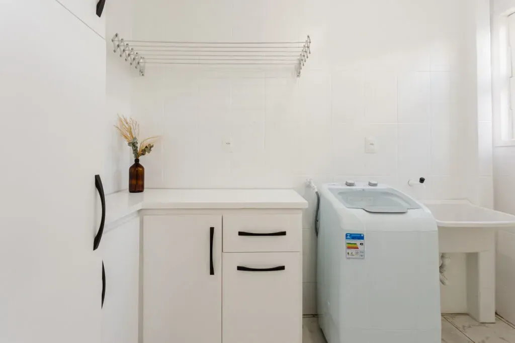 Washing machine in a one-bedroom apartment — photo 2