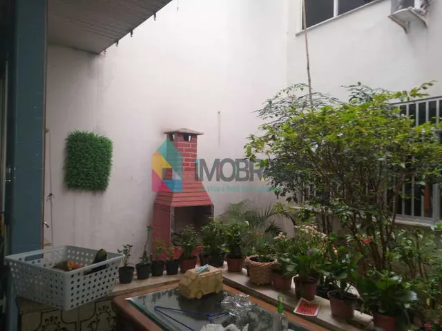 Furnished 3-bedroom apartment with a balcony — photo 13