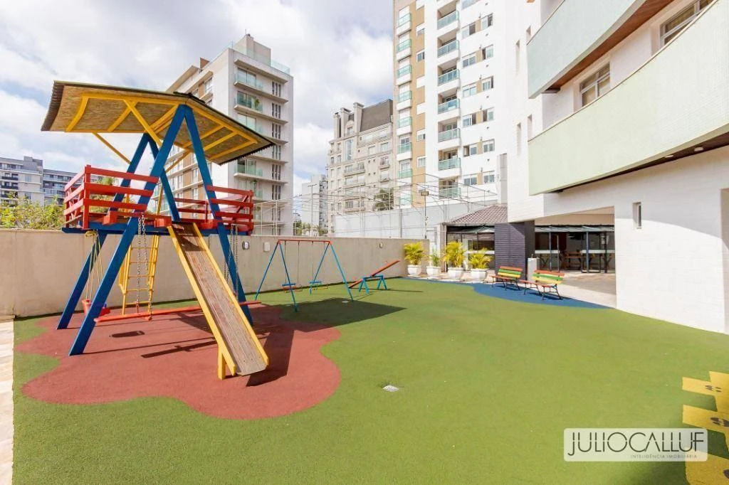 Застеклённый балкон и 3 спальни: квартира 151 м² — photo 9