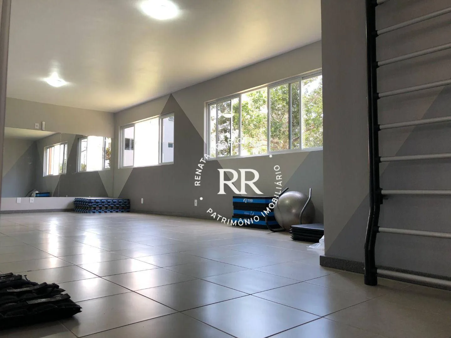 Apartamento amueblado de 64 m² con 2 dormitorios y balcón — photo 54