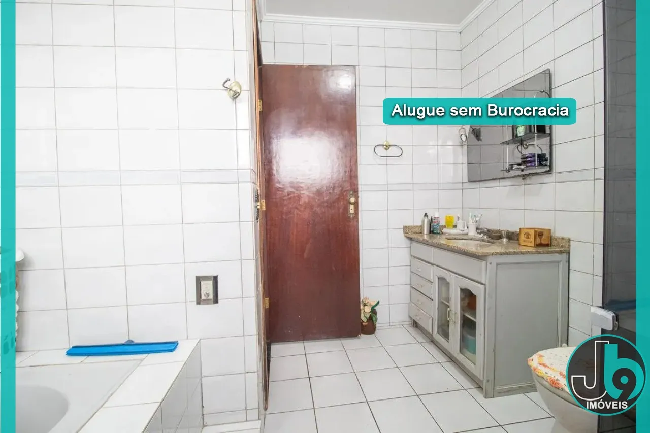 Rental house with 4 bedrooms and 3 bathrooms — photo 41