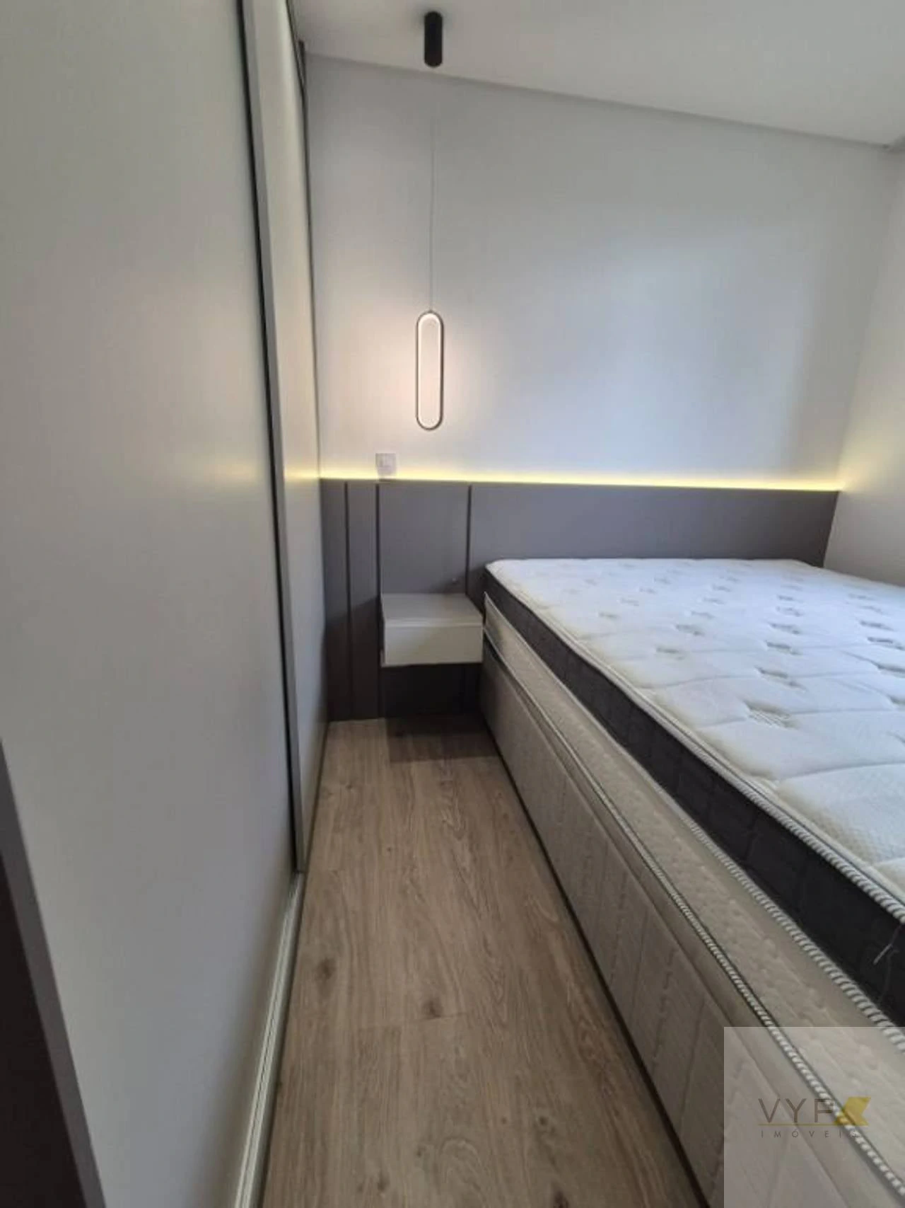 Квартира з 2 спальнями та пральною машиною — photo 12