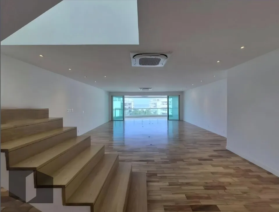 Penthouse with 5 bedrooms and balcony BBQ — photo 20