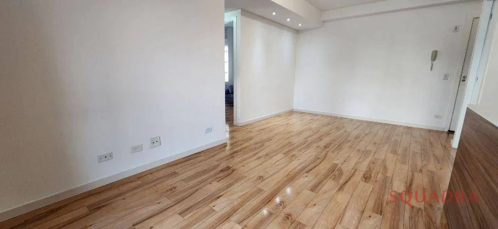 2-bedroom apartment with suite and glassed balcony — photo 11