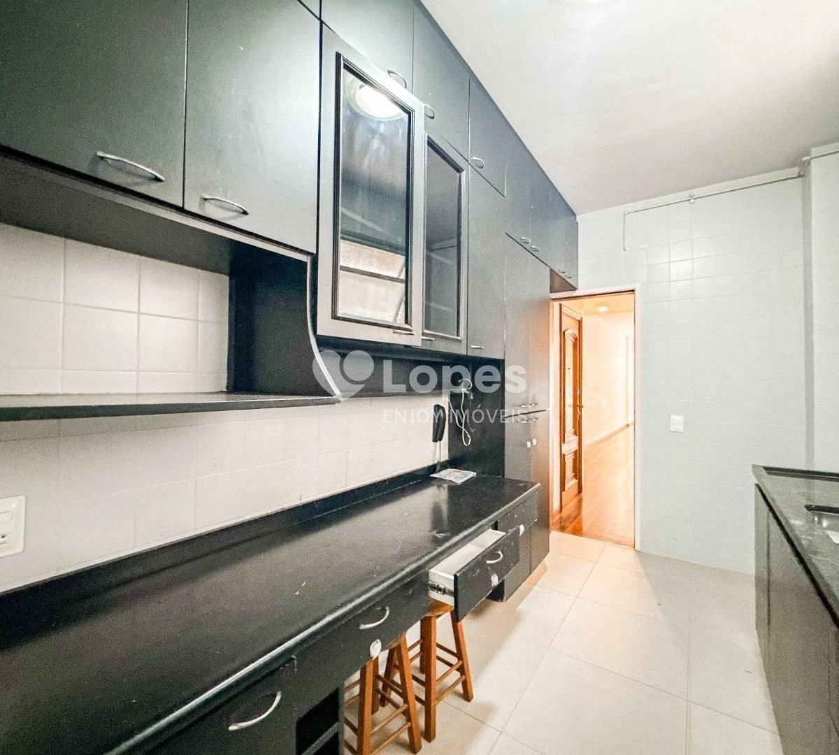 3-bedroom apartment with a home office — photo 46