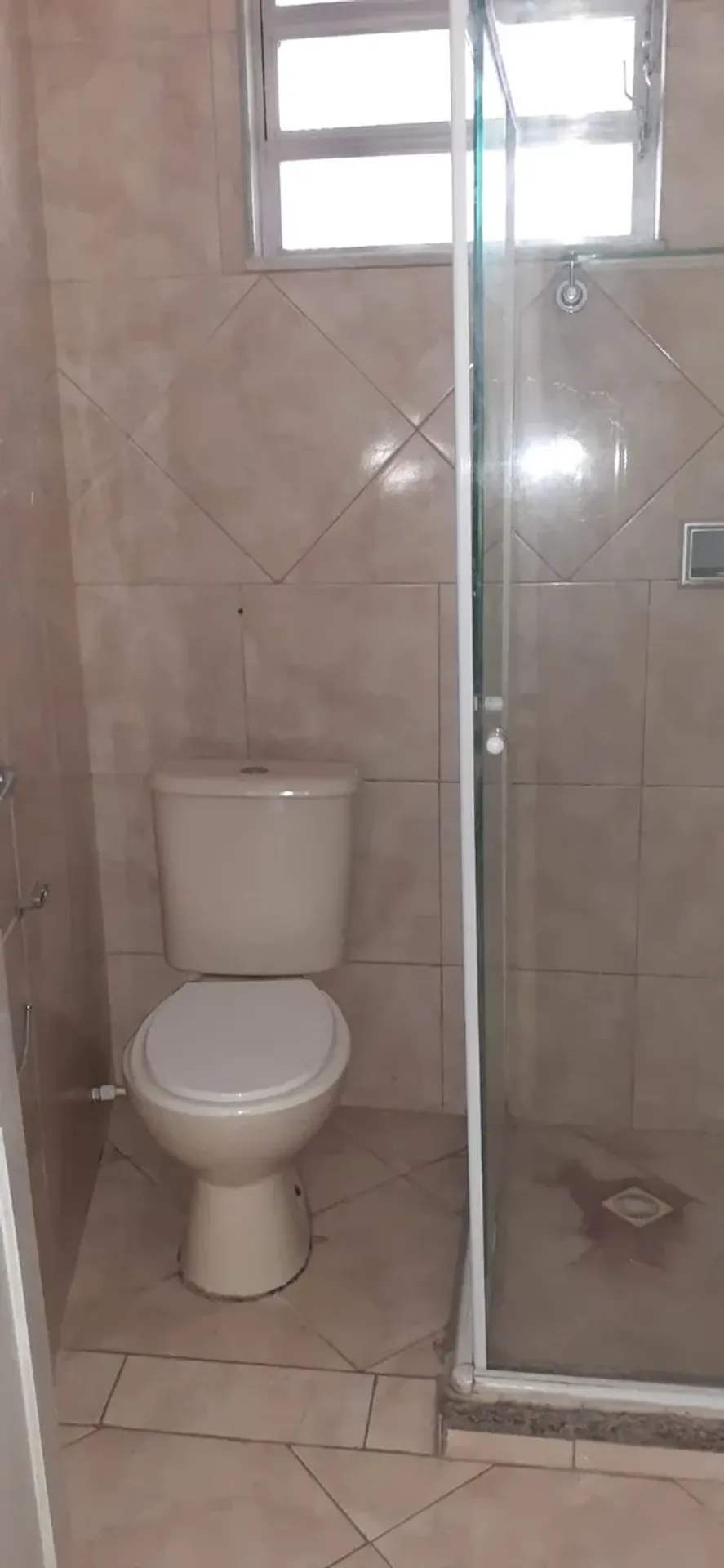 House with 2 bedrooms, 1 bathroom and balcony with grill — photo 8