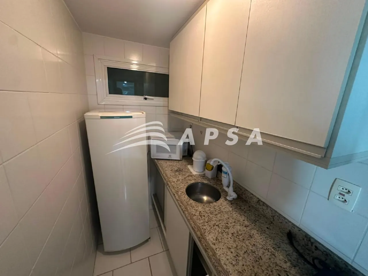Furnished 1-bedroom apartment with a washing machine — photo 10