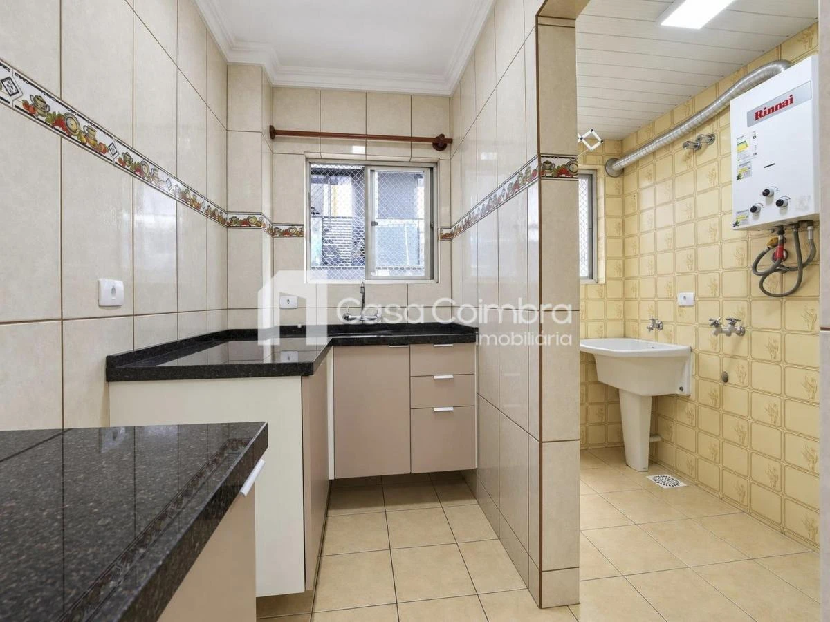 Apartment, 66 m², with wood or laminate floors — photo 4