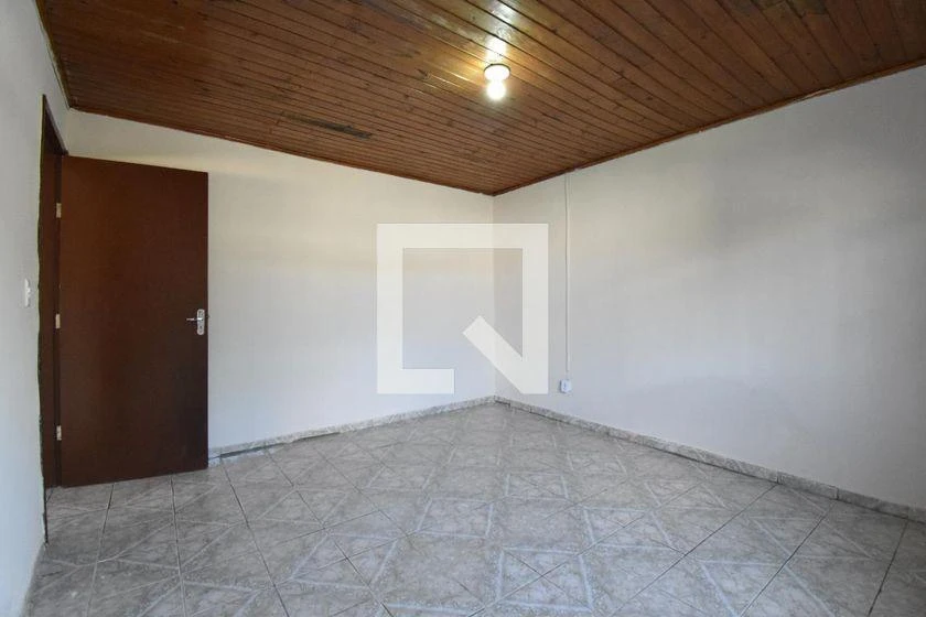 3-bedroom house with a washing machine in Curitiba — photo 10