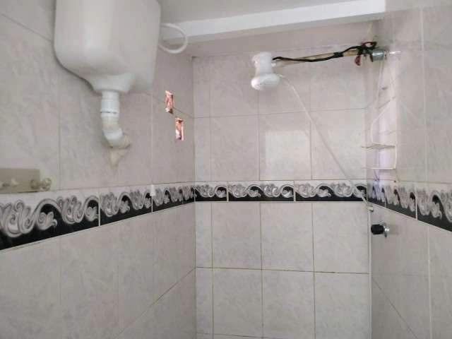 Немеблированный дом с 1 спальней и душем — photo 6