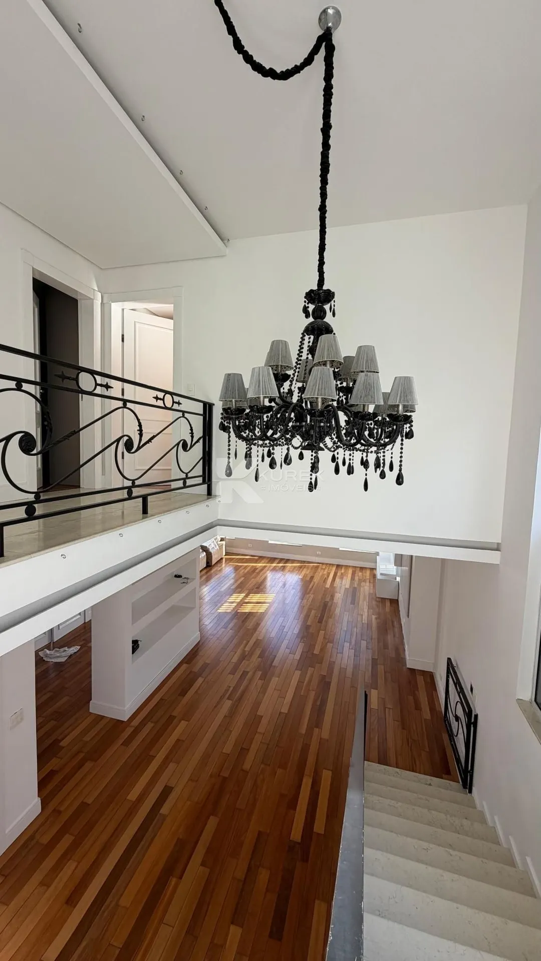 Garden in a 4-bedroom house, 380 m² — photo 12