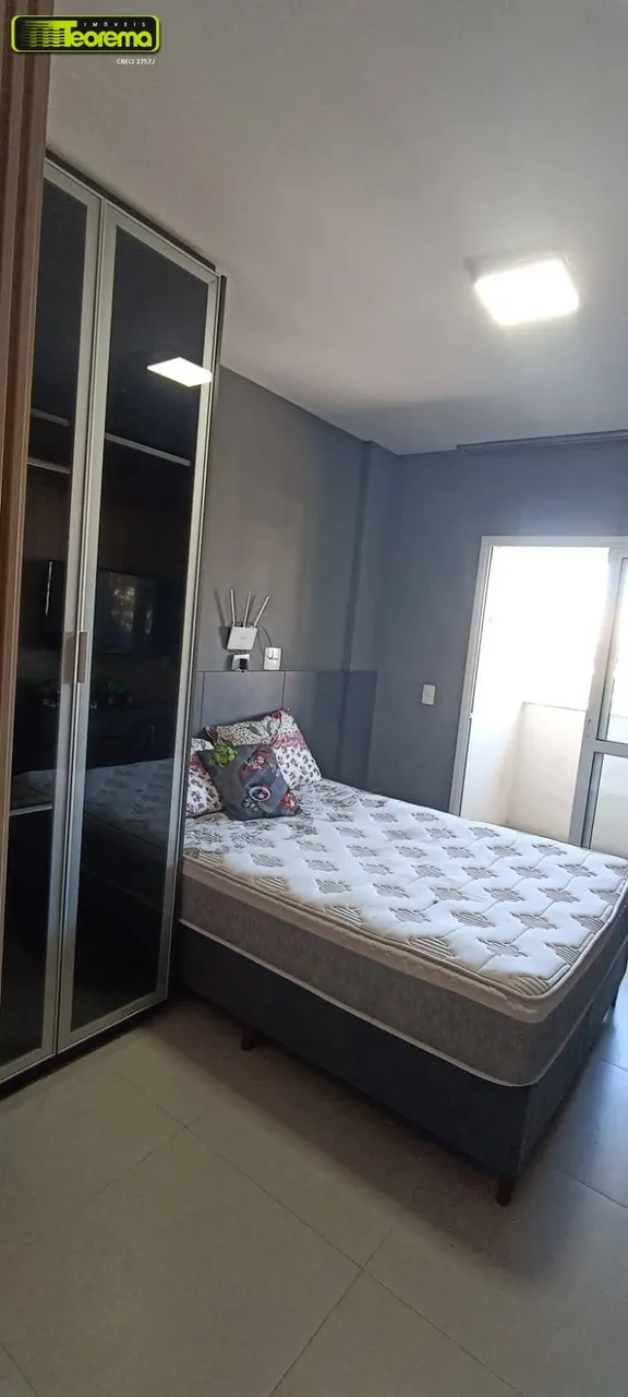 Furnished 1-bedroom apartment with balcony and city view — photo 8