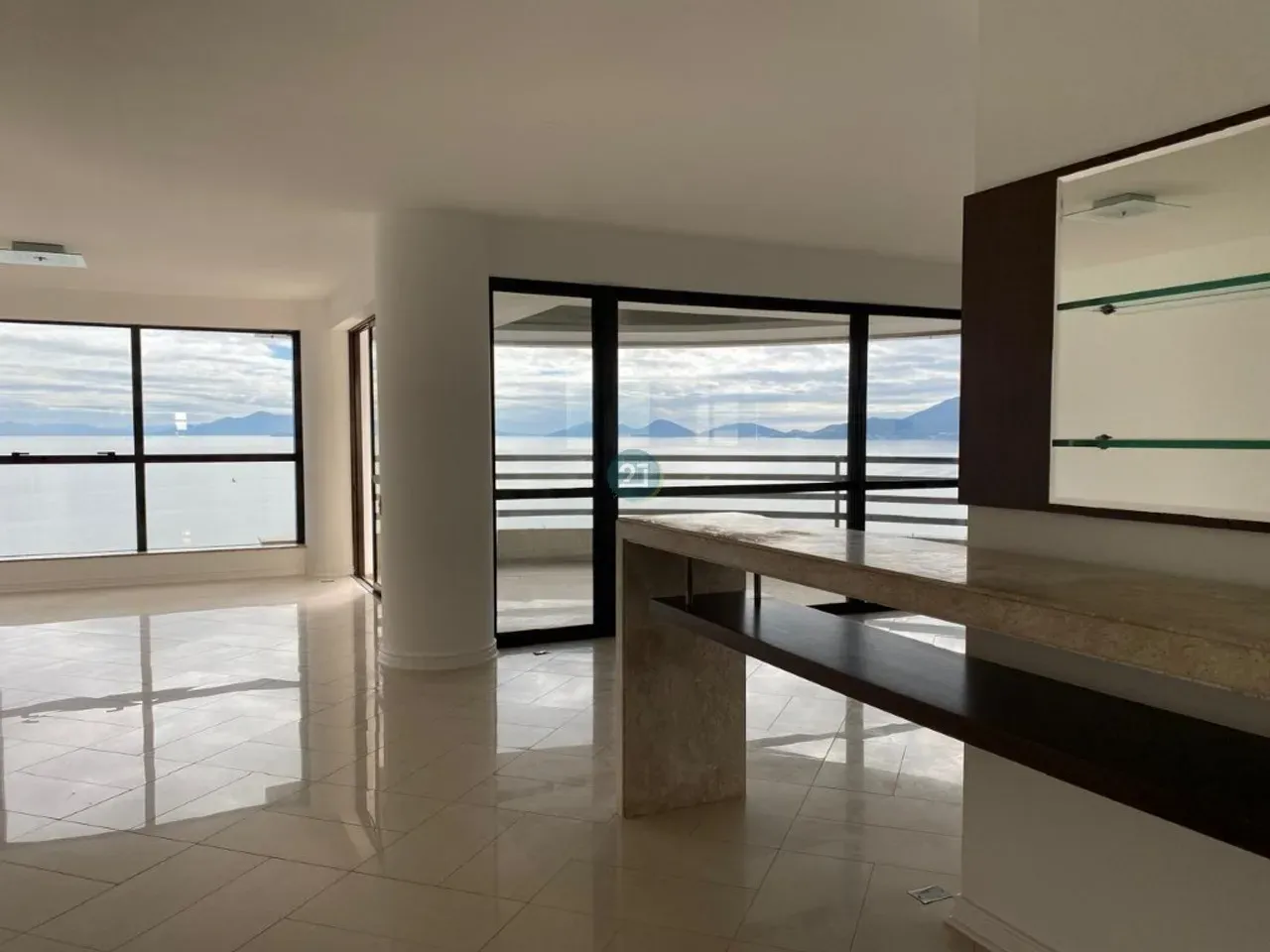 Apartamento de 230 m² con 3 suites y despacho — photo 14