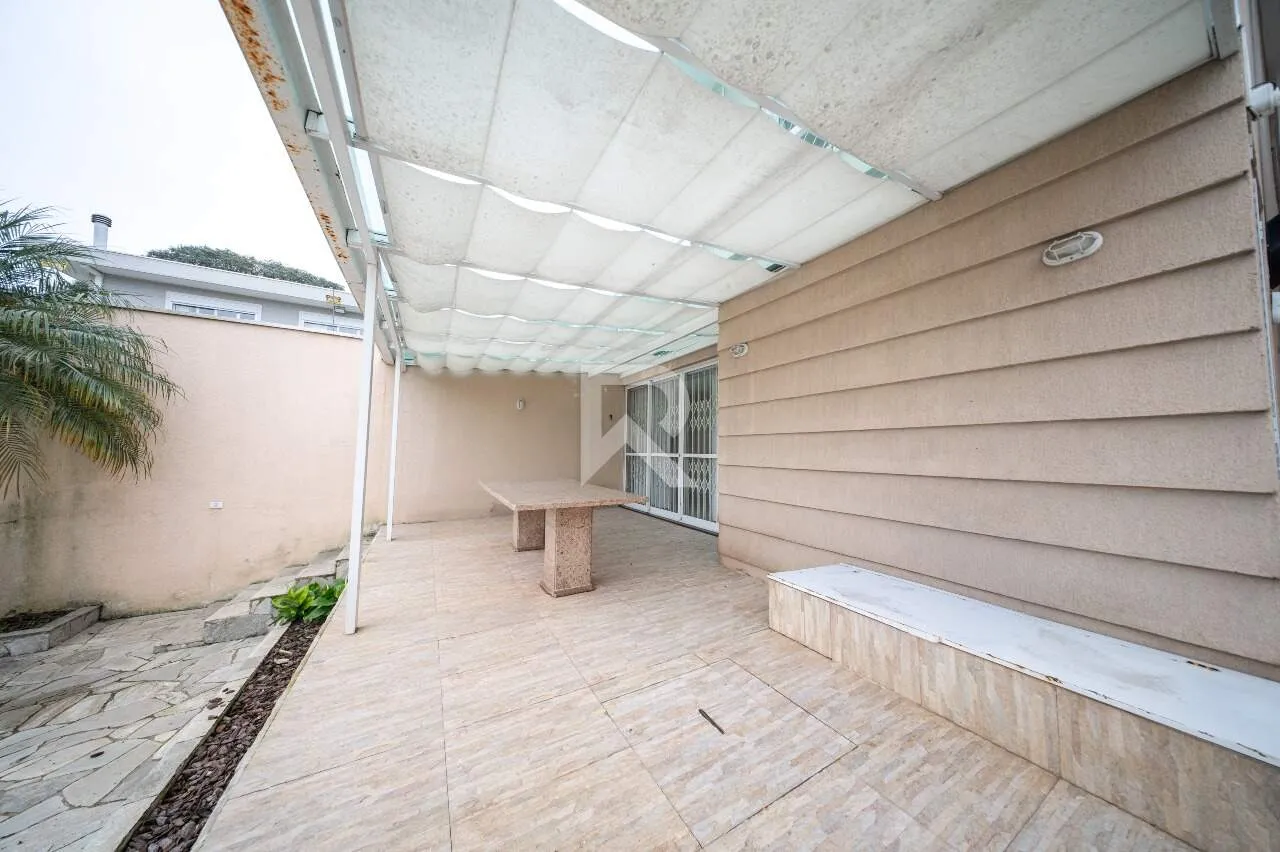 Casa com piscina, jardim e 4 quartos — photo 54