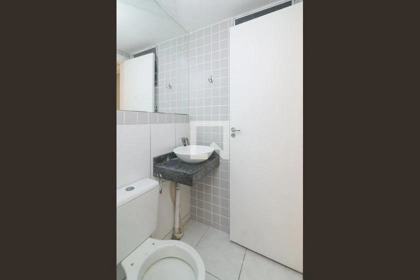 2-bedroom apartment in a building with a pool — photo 19
