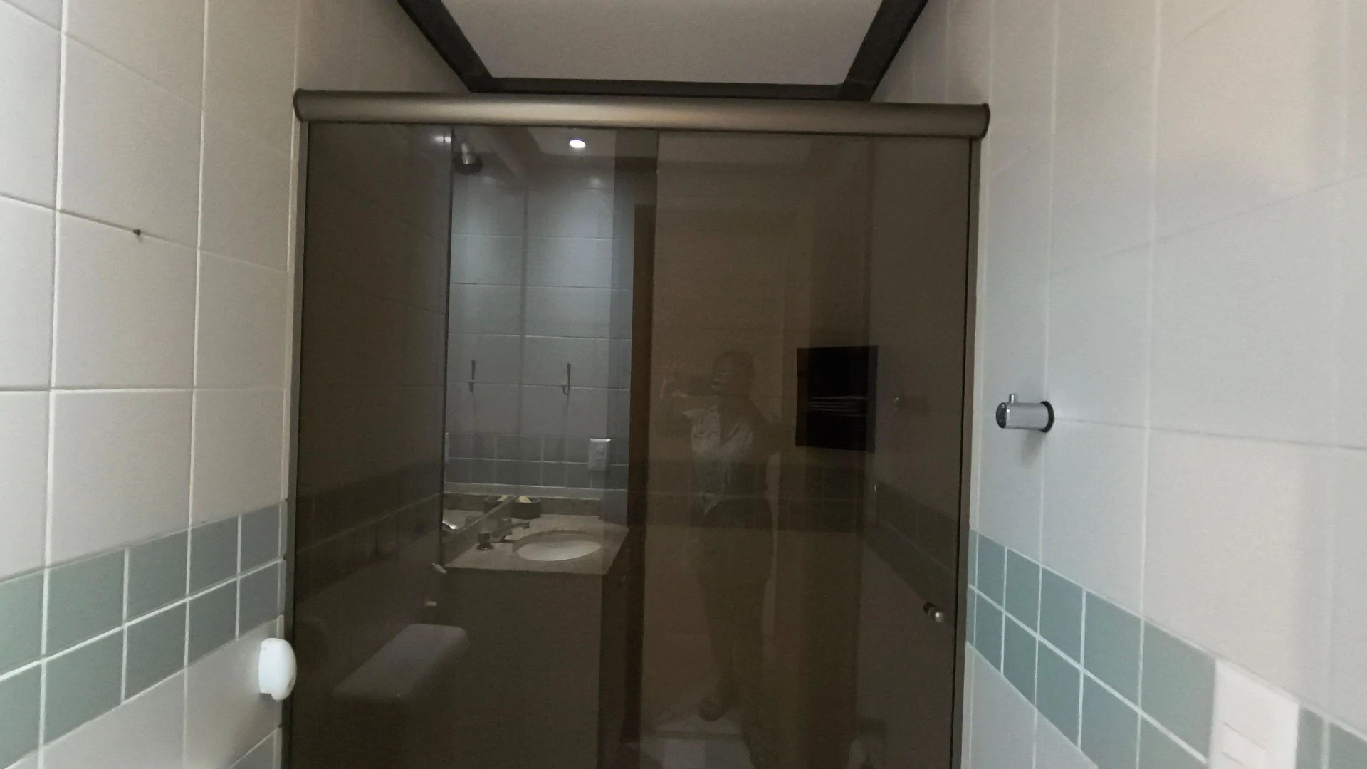 Condo house with balcony and 3 en-suite bedrooms — photo 16