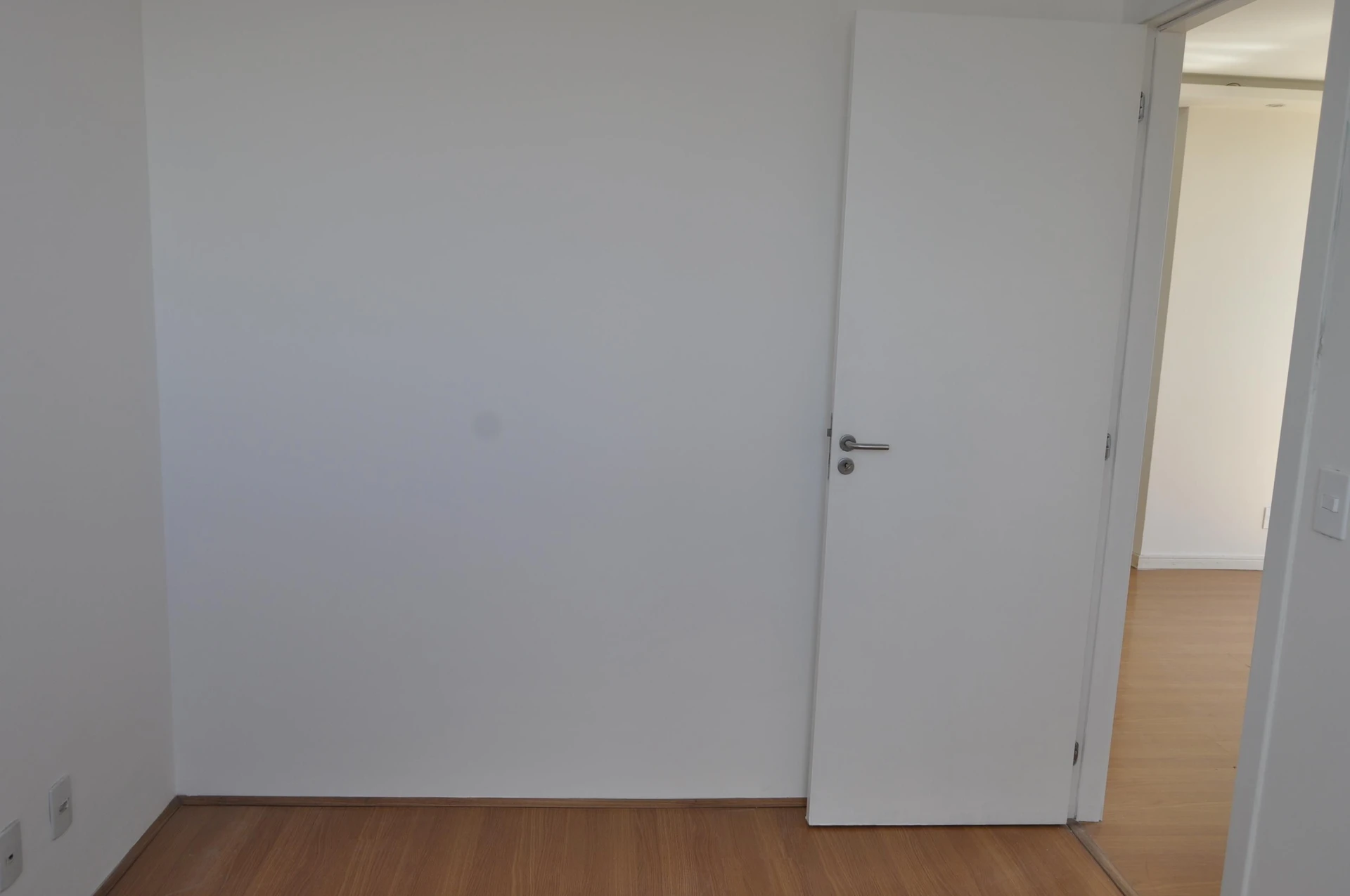 Балкон с грилем и 2 спальни: квартира 47 м² — photo 47