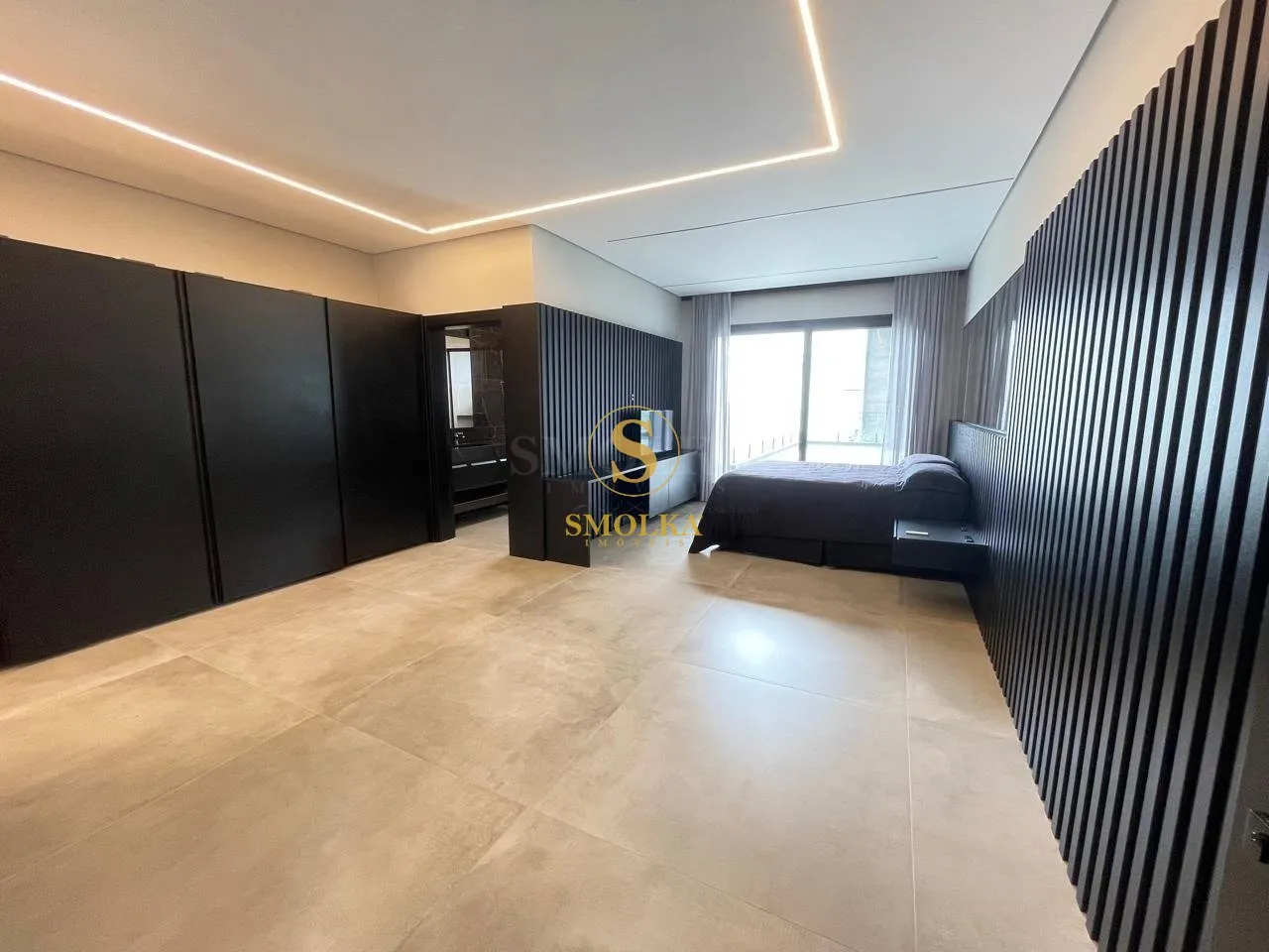 Меблированный дом 645 м² с 5 спальнями и 7 санузлами — photo 14