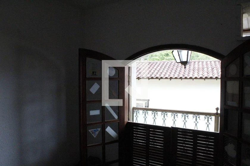 House with a balcony and 6 bedrooms plus 5 parking — photo 5