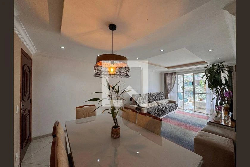 Glass-enclosed balcony in a 2-bedroom apartment, 115 m² — photo 22