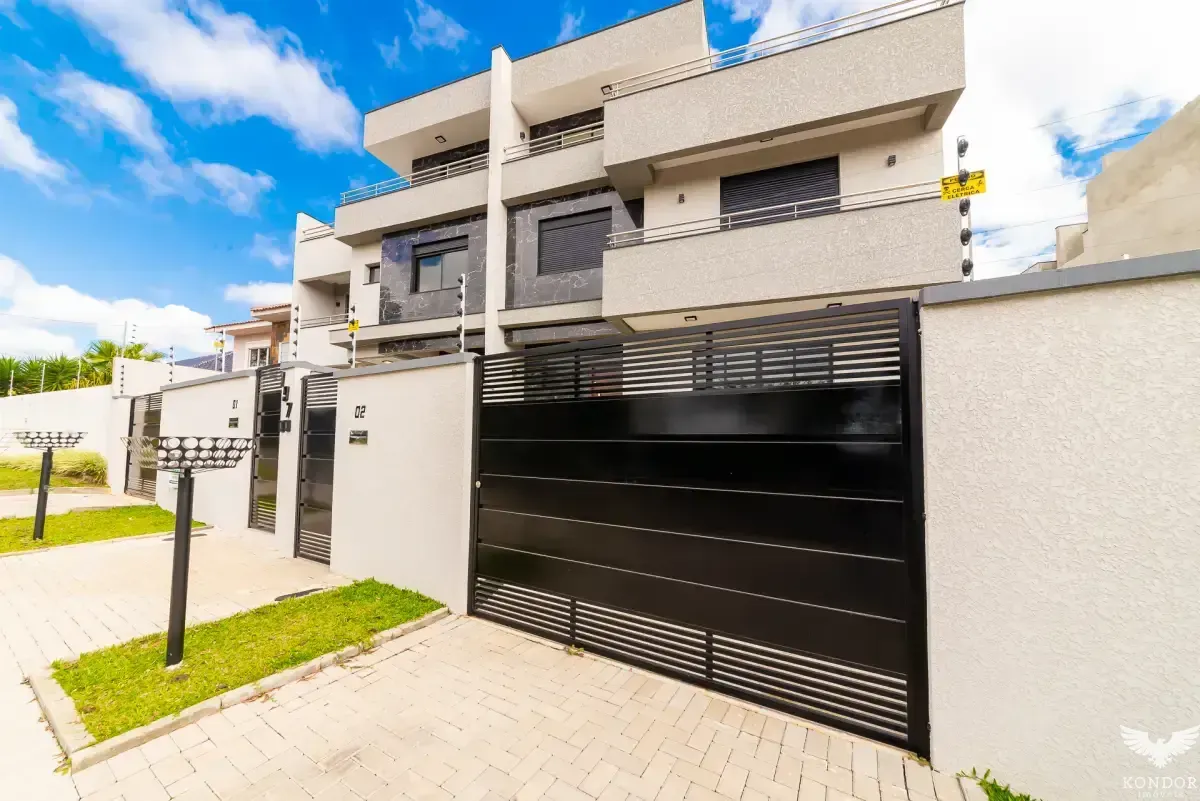 Two-story house with 230 m², 3 bedrooms and 4 baths — photo 4