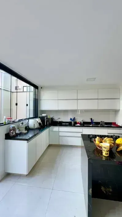 Casa com 5 suítes e piscina externa no condomínio — photo 45