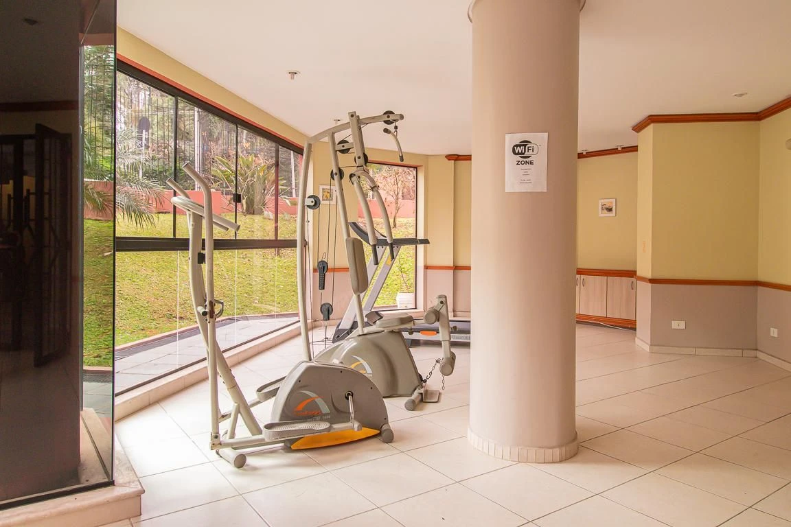 Furnished studio in a building with a gym — photo 7