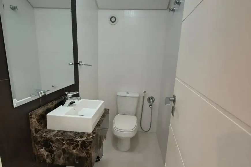 Furnished apartment with 5 bedrooms and 3 bathrooms — photo 12