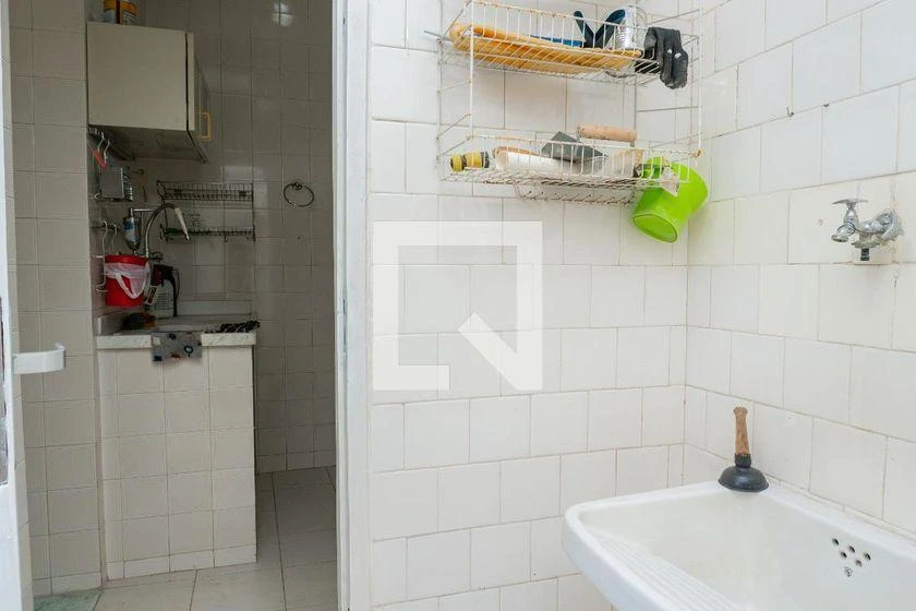 Apartment, 102 m², with wood or laminate floors — photo 26