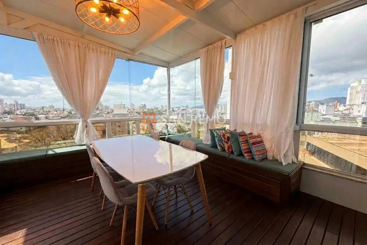 Квартира 210 м² с 2 спальнями и 2 местами — photo 2