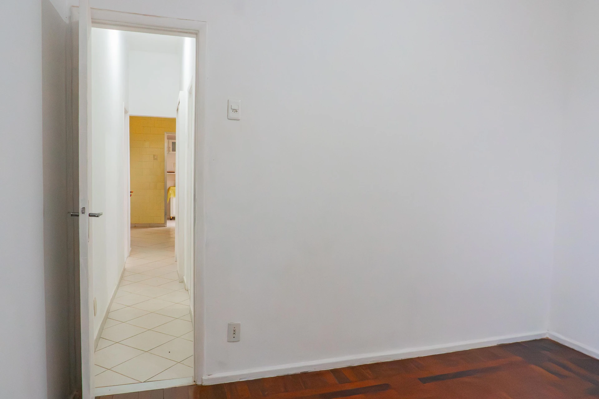 Apartamento com piso de madeira ou laminado, Grajaú — photo 14