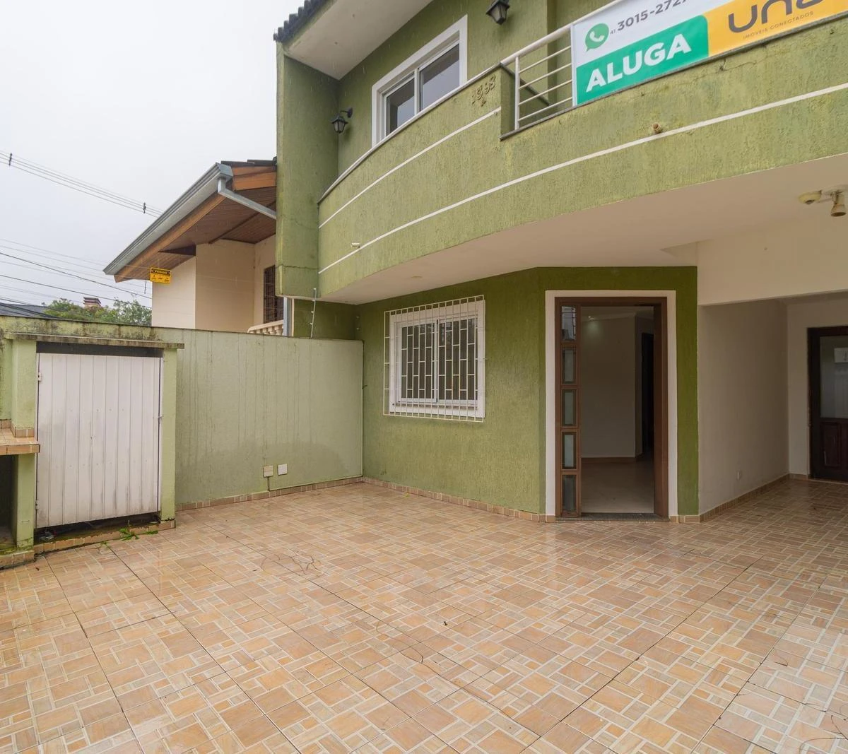 180 m² house with a home office and a bathtub — photo 41
