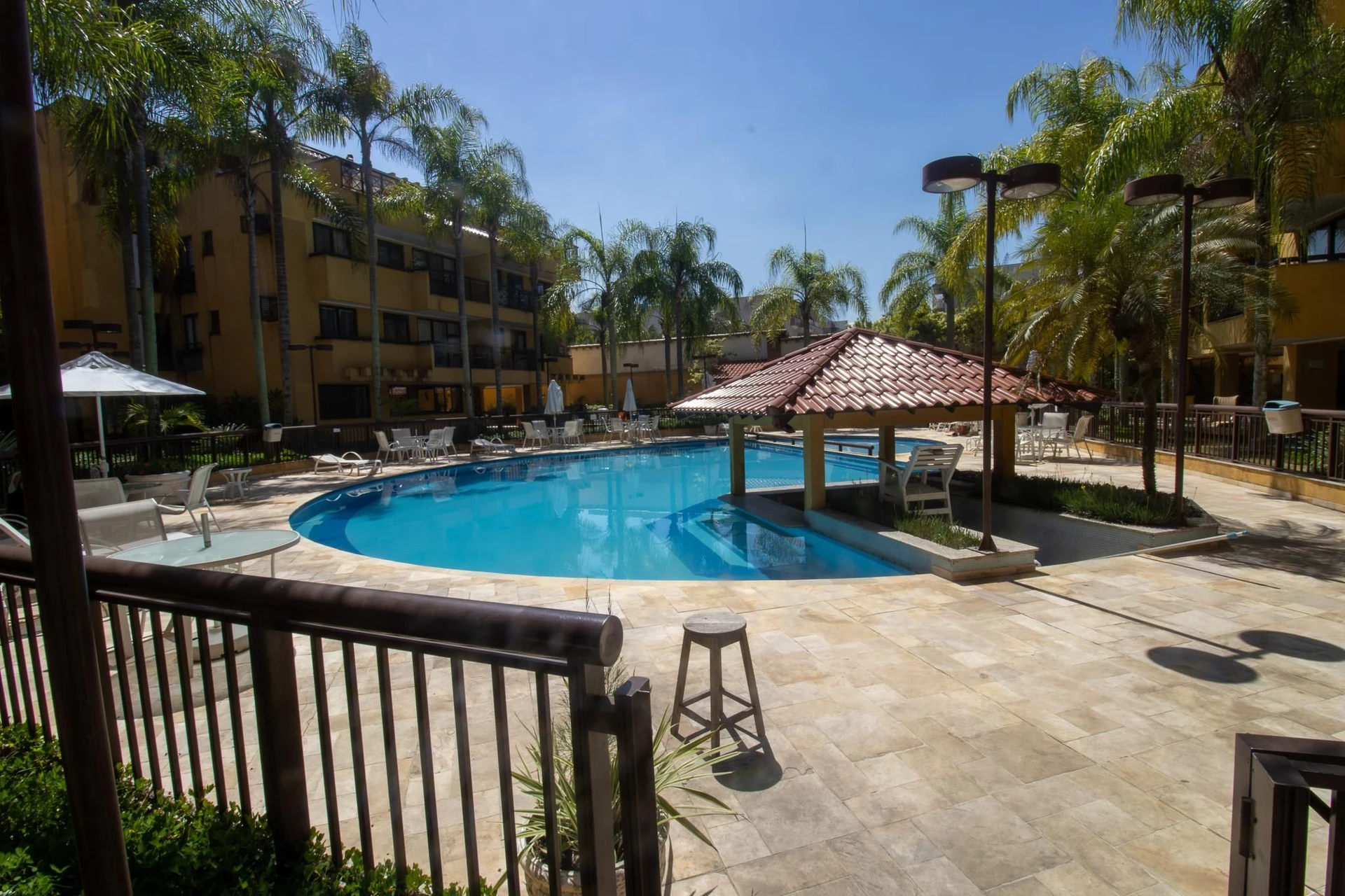 Apartamento, 105 m², com janelas do piso ao teto — photo 44