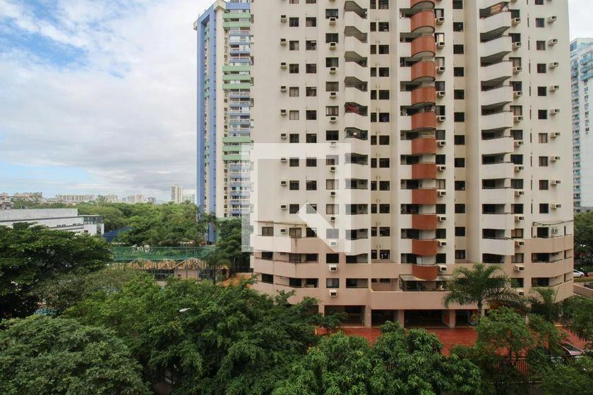 Apartamento mobiliado de 2 quartos com varanda e vaga — photo 21
