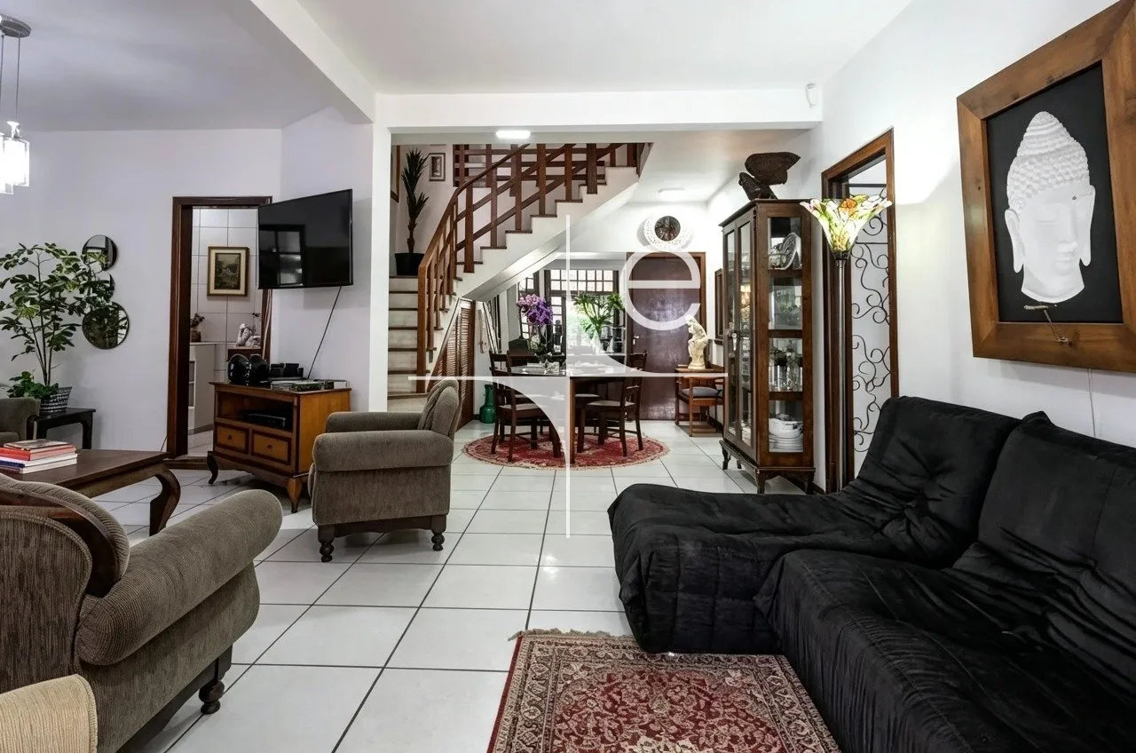 Furnished house with 5 en-suite bedrooms and shared pool — photo 22