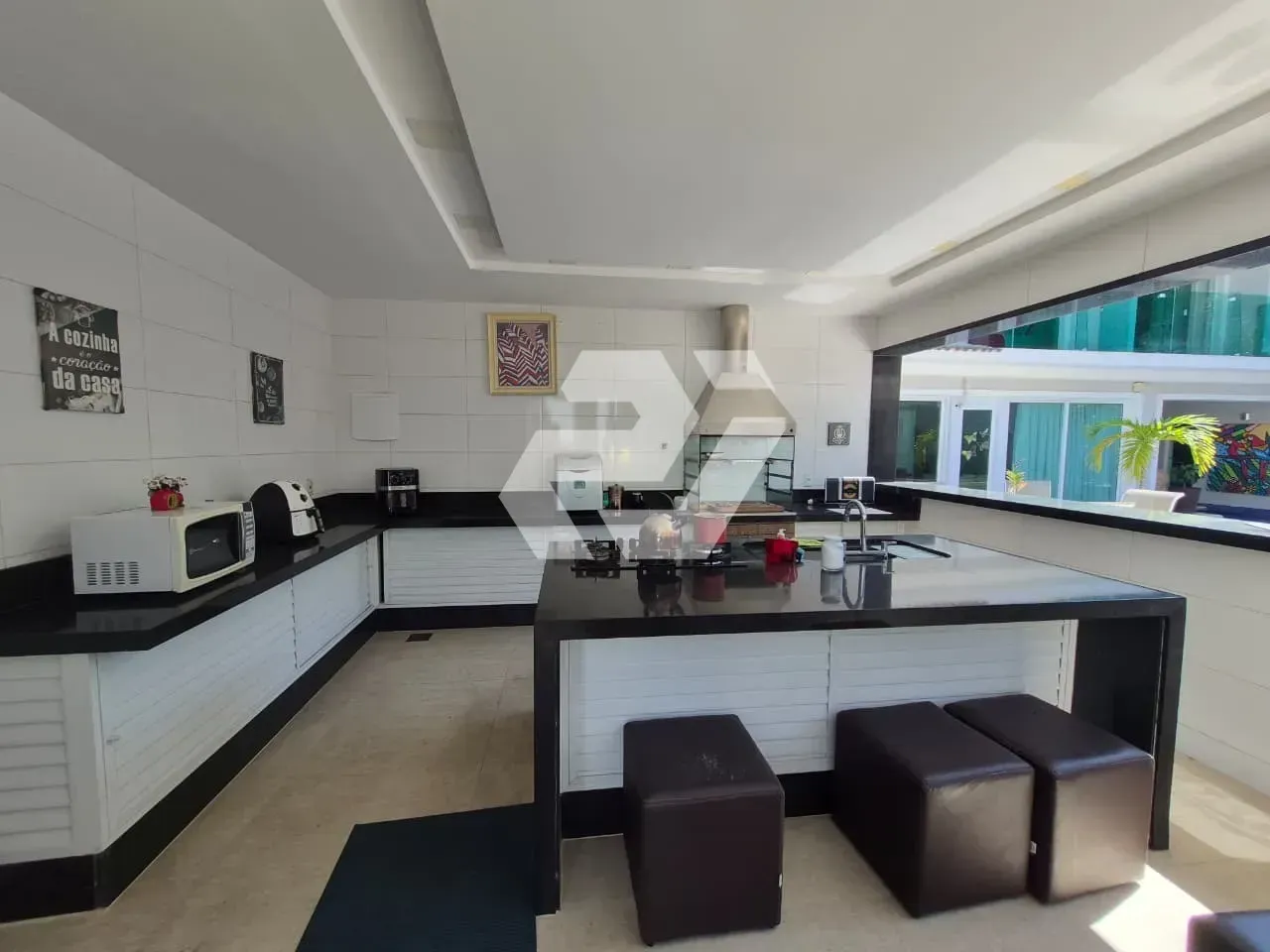 Casa mobiliada com 6 suítes e 8 banheiros — photo 38