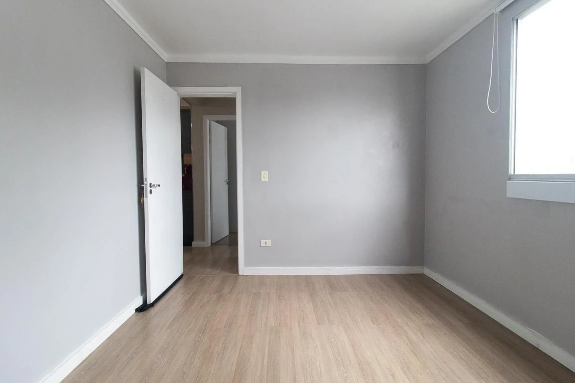 Home office in a 2-bedroom apartment, 47 m² — photo 18