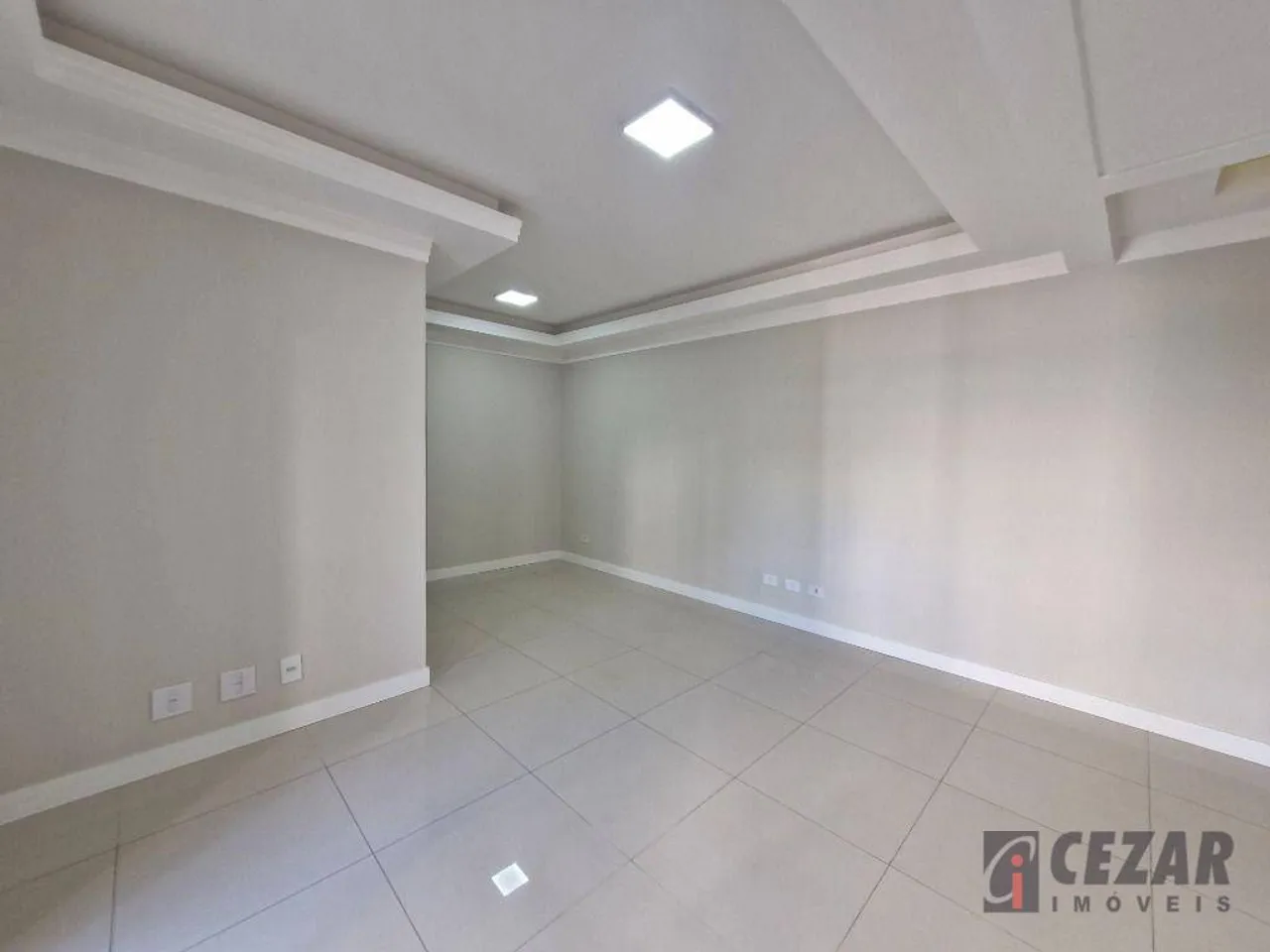 2-bedroom apartment with closed kitchen and balcony BBQ — photo 4