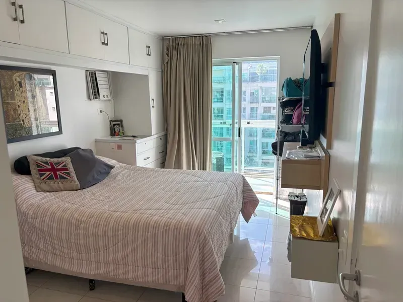 Apartamento sem mobília com cozinha americana a gás — photo 23