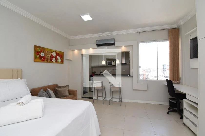 Studio mobiliado com cozinha americana e 1 quarto — photo 11