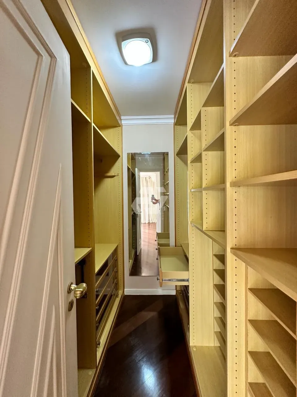 Casa com 5 quartos e cozinha americana pronta para morar — photo 18