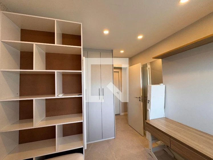 Квартира 125 м² с застеклённым балконом и рабочим местом — photo 43