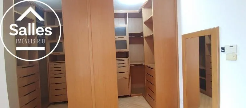 Casa sem mobília com 4 quartos, 5 banheiros e varanda — photo 29