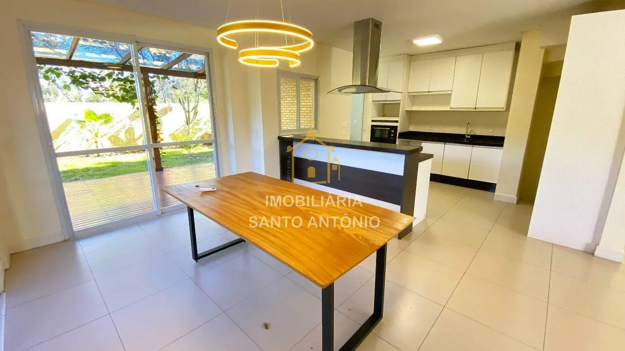 Condo house with 3 en-suite bedrooms and 4 baths, 190 m² — photo 32