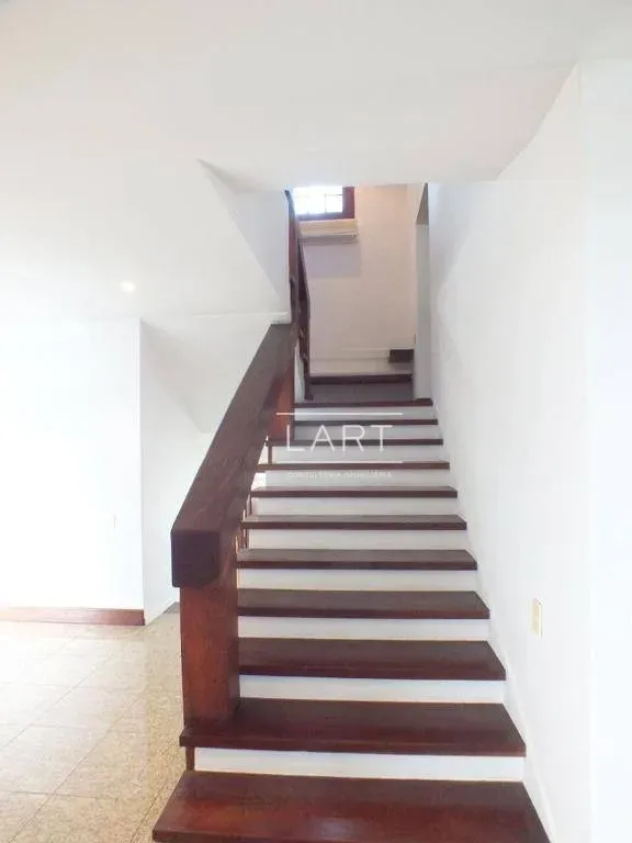 House with 4 bedrooms and 5 bathrooms, 962 m² and 2 parking — photo 19