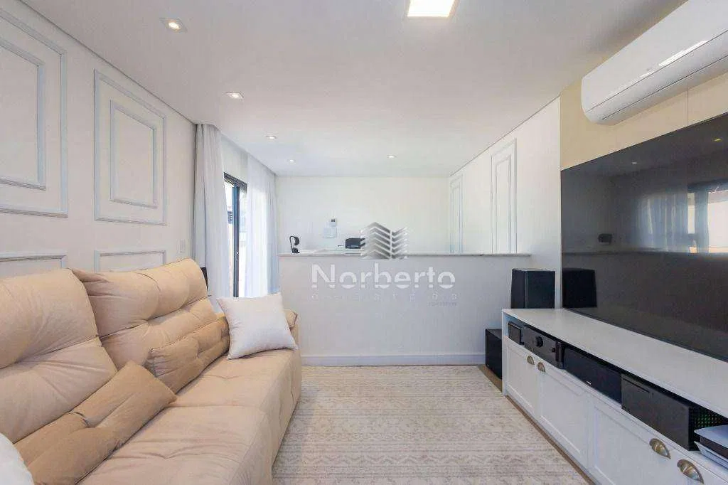 3-bedroom house with a bathtub in Curitiba — photo 27