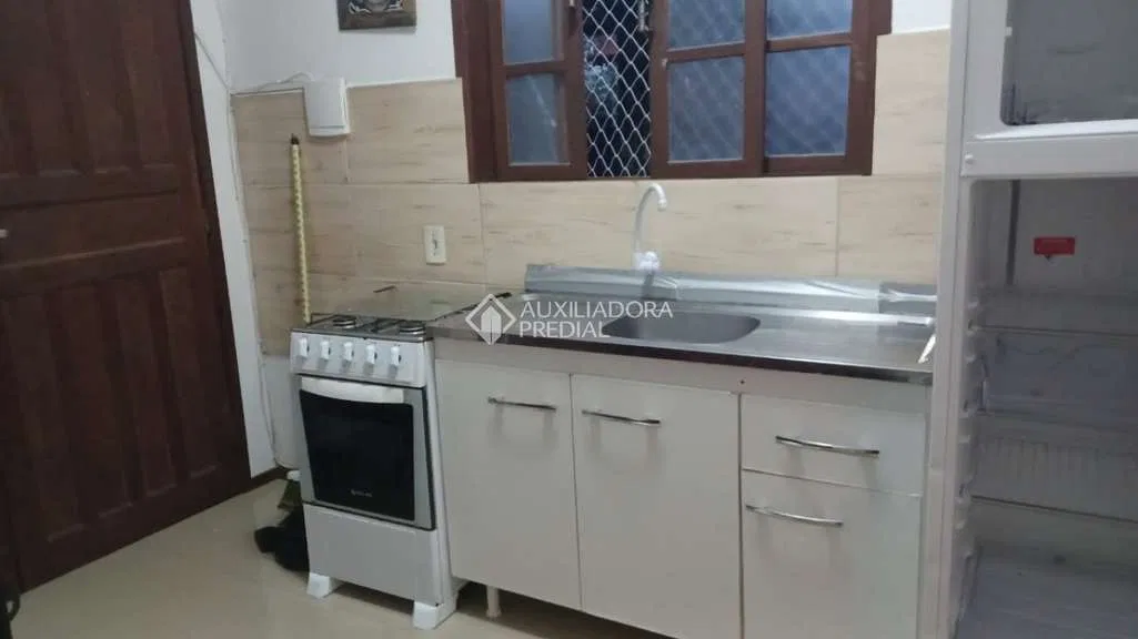 Apartamento mobiliado com quintal privativo e 1 quarto — photo 2
