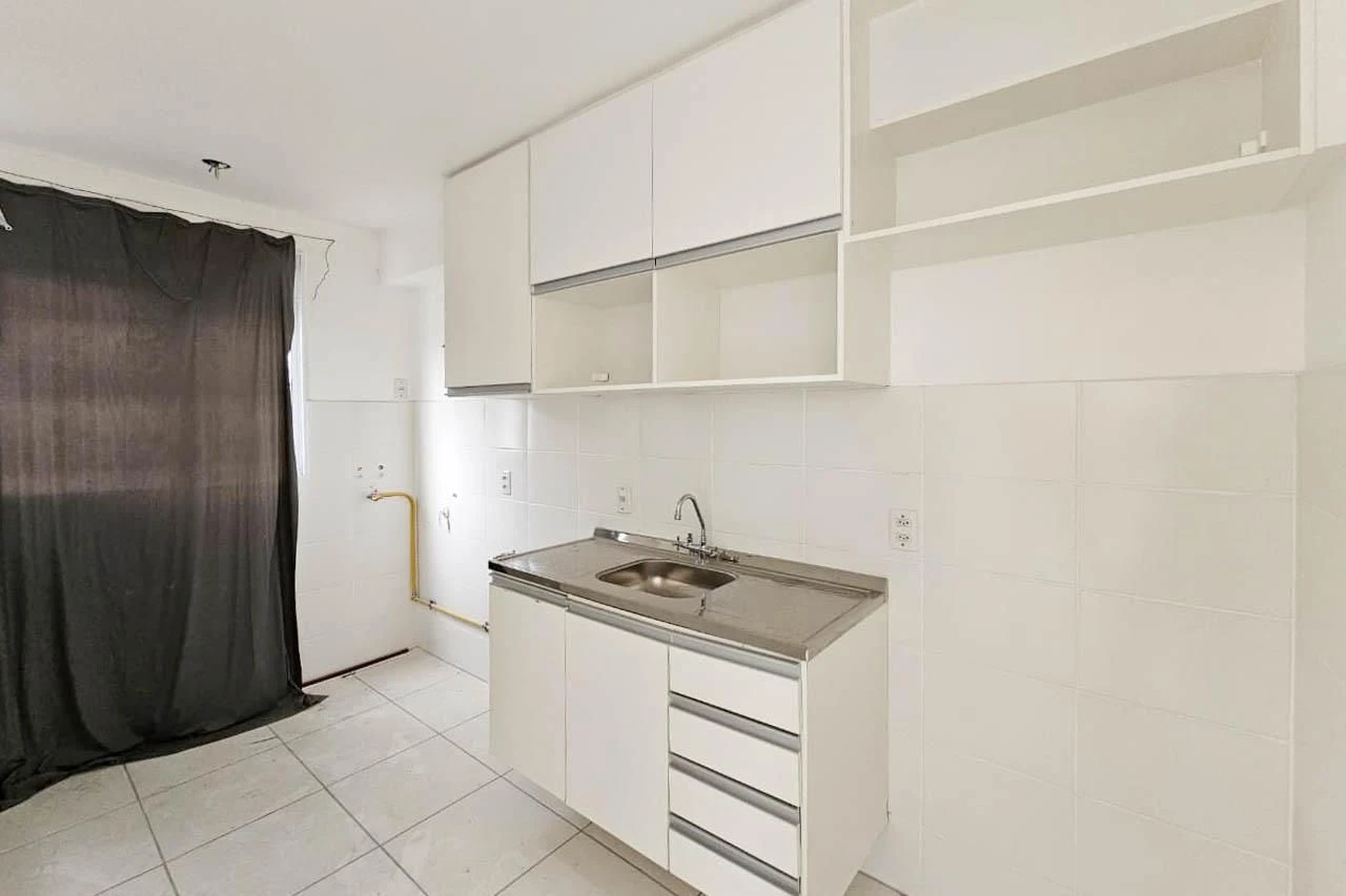 2-bedroom apartment in a building with a gym — photo 19